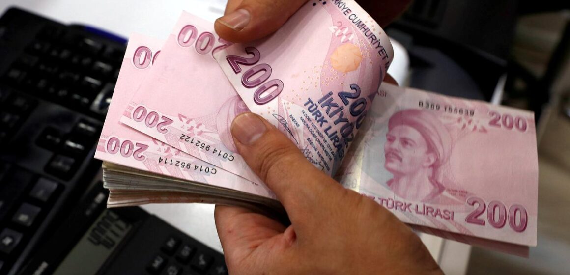 LIRA RECOVERS GROUND AFTER HITTING DECEMBER LOW