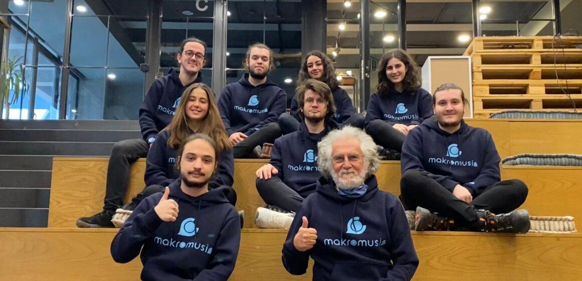 makromusic reaches 2m downloads