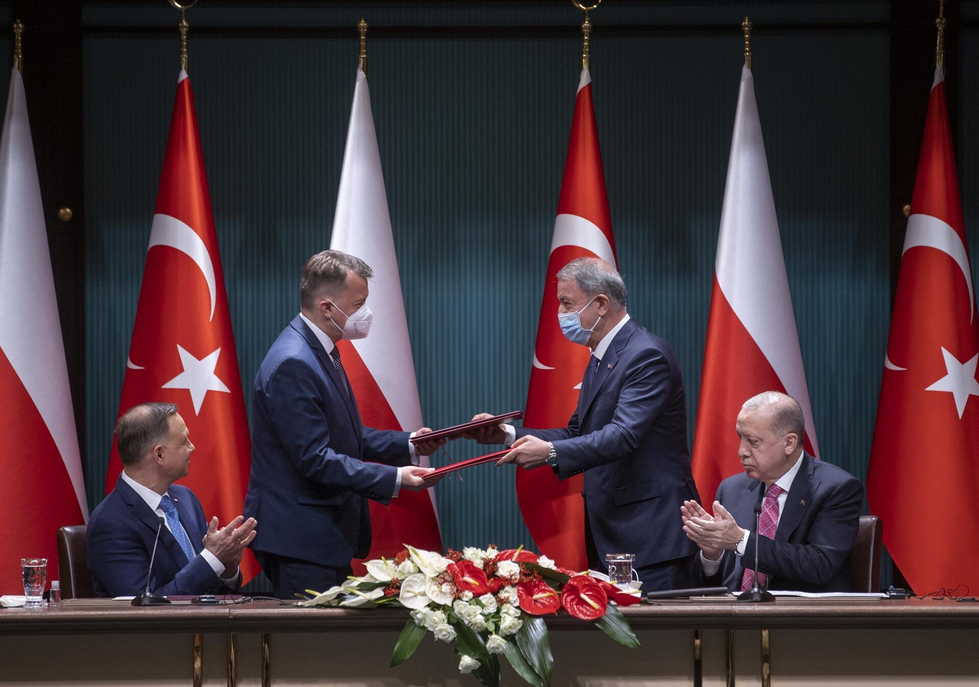 POLAND BECOMES FIRST EU AND NATO MEMBER TO ACQUIRE TURKISH UAVS - TR MONITOR