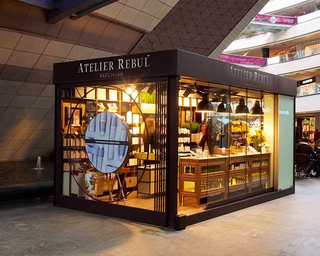 REBUL TO LAUNCH EIGHT STORES ABROAD