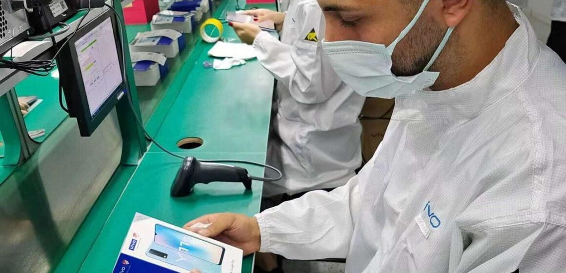 Overview sayfa 3 fotoğraflı haber içinde Vivo yazacak VIVO MANUFACTURES FIRST DOMESTIC SMARTPHONES IN TURKEY