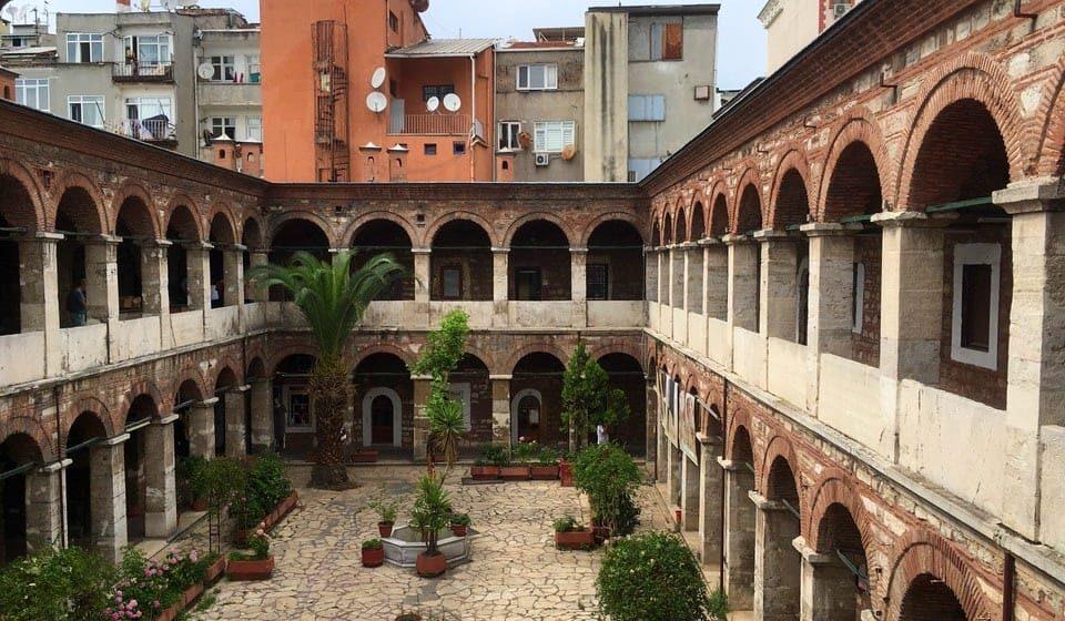 Keten Grup transforms Laleli Tas Han into a luxury hotel