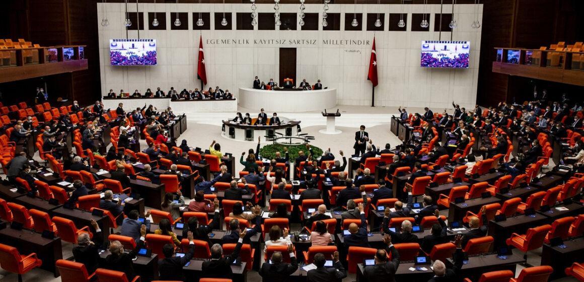 Parliament ratifies motion on Iraq, Syria