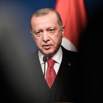 Erdogan defends pursuit of lower interest rates as lira sinks