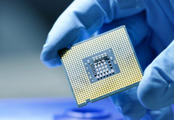 World automotive sector influenced by semiconductors (chip sector) demand